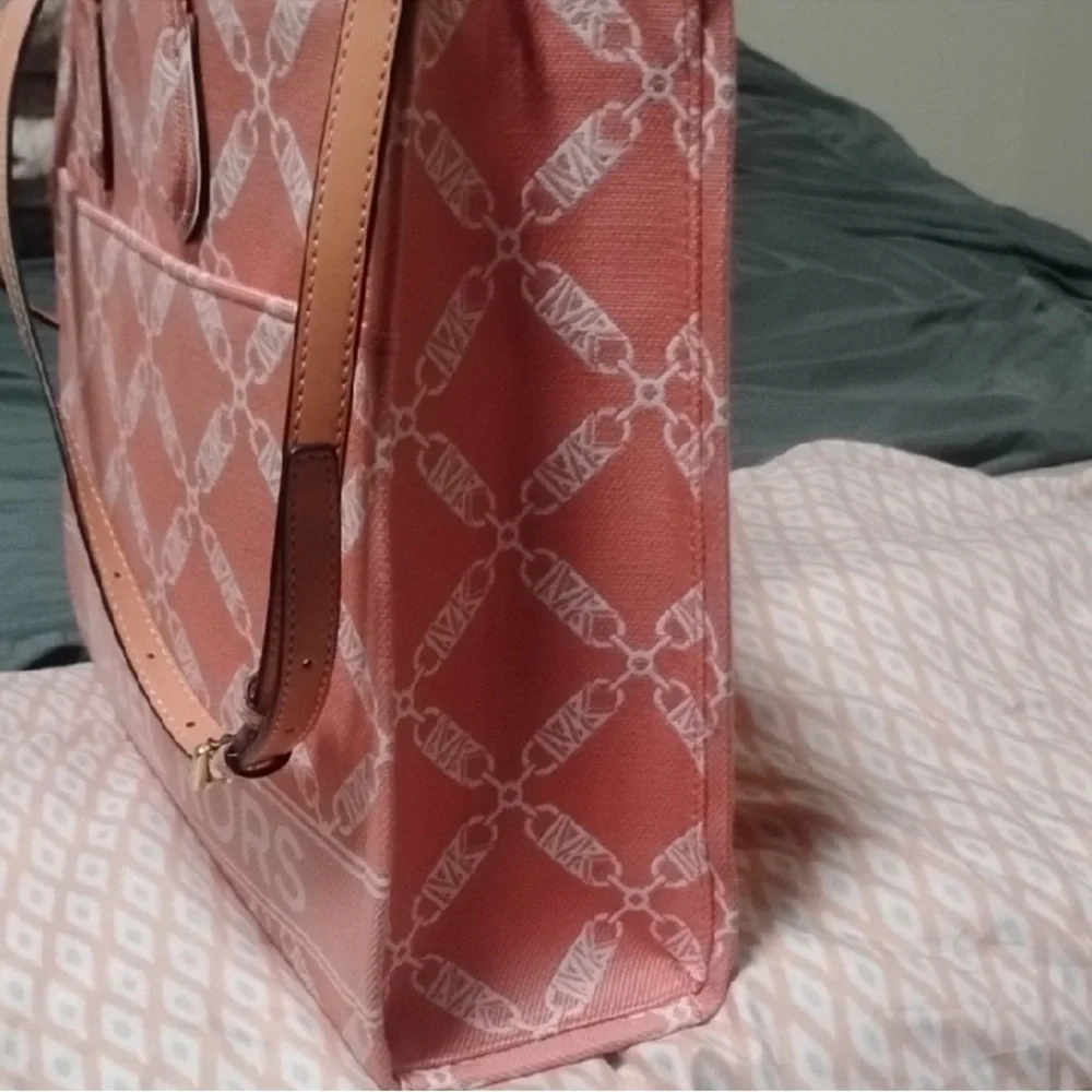 Michael Kors Pink tote bag - Picture 3 of 6